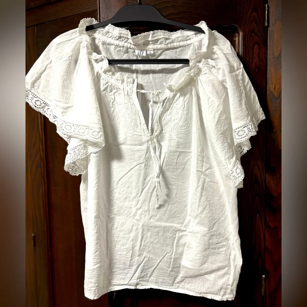 White Lace Trim Flutter Sleeve Top - Picture 1 of 2